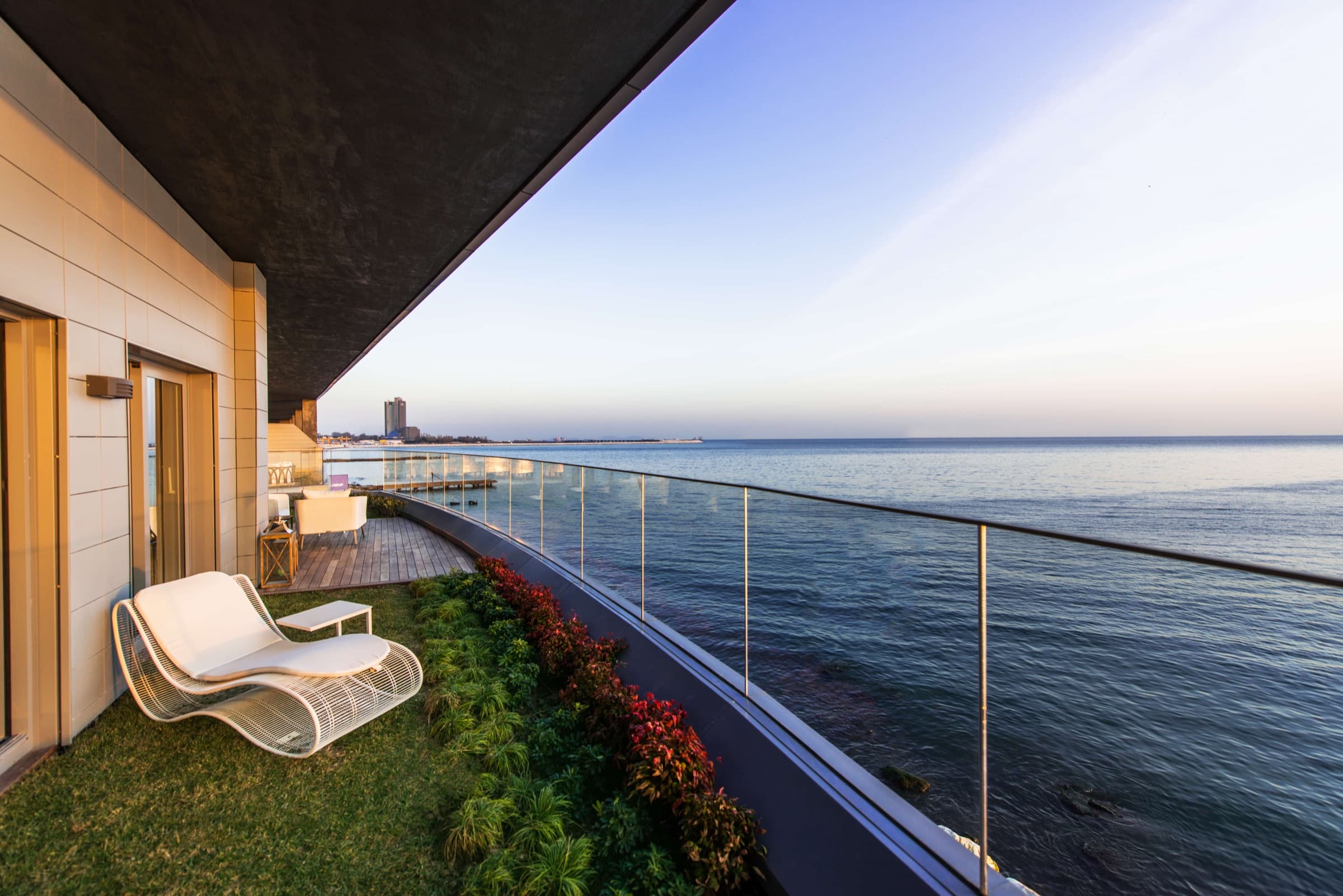 2+1 residence at SeaPearl Ataköy